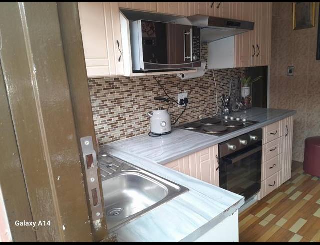 3 BEDROOM HOUSE FOR SALE IN PIMVILLE ZONE 4